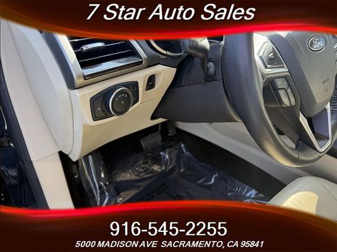 Used 2014 Ford Fusion SE w/ Equipment Group 202A image 8