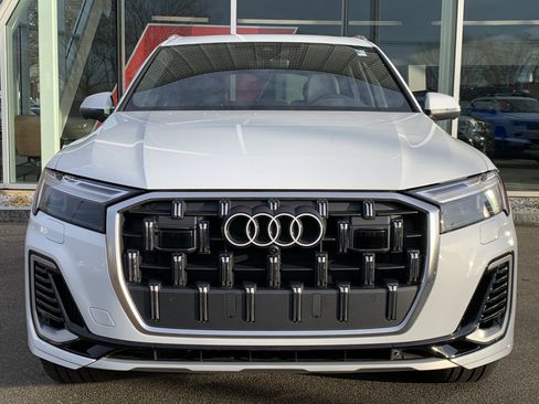Certified 2025 Audi Q7 Premium Plus w/ Premium Plus Package image 6