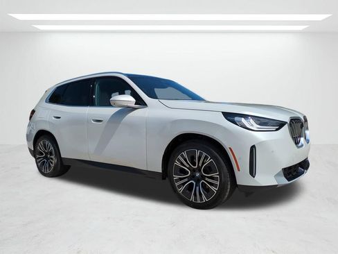New 2026 BMW X3 xDrive30i w/ Premium Package AWD/4WD image 2