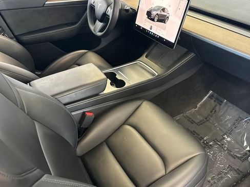 Used 2023 Tesla Model Y AWD image 18