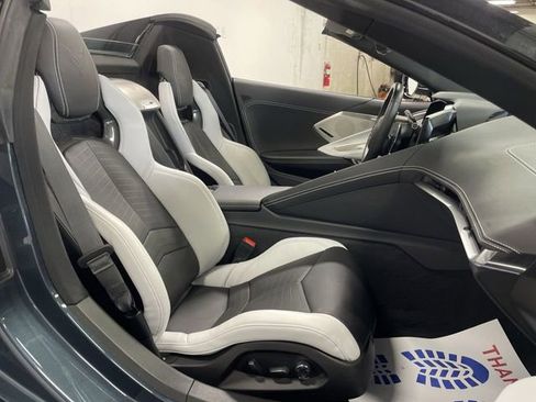 Used 2021 Chevrolet Corvette Stingray Preferred Conv w/ Z51 Performance Package image 27