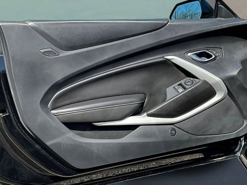 Used 2022 Chevrolet Camaro LT RWD image 20
