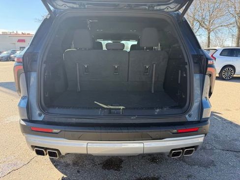 Used 2024 Chevrolet Traverse LT w/ Enhanced Driving Package image 13