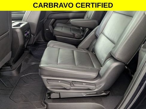 Used 2021 Chevrolet Suburban LT AWD/4WD image 27