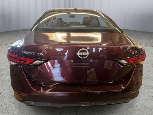 Used 2024 Nissan Sentra SV FWD image 4