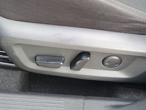 Used 2021 Nissan Rogue SV image 17