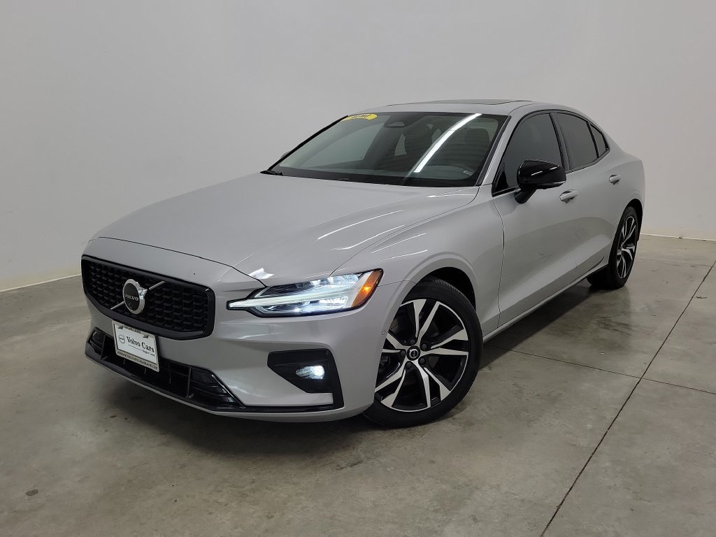 Used 2025 Volvo S60 B5 Plus w/ Protection Package Premier FWD image 33