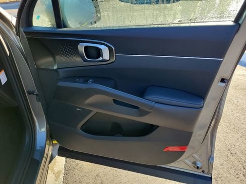 New 2026 Kia Sorento EX image 36