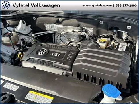 Certified 2023 Volkswagen Atlas Cross Sport SE image 8