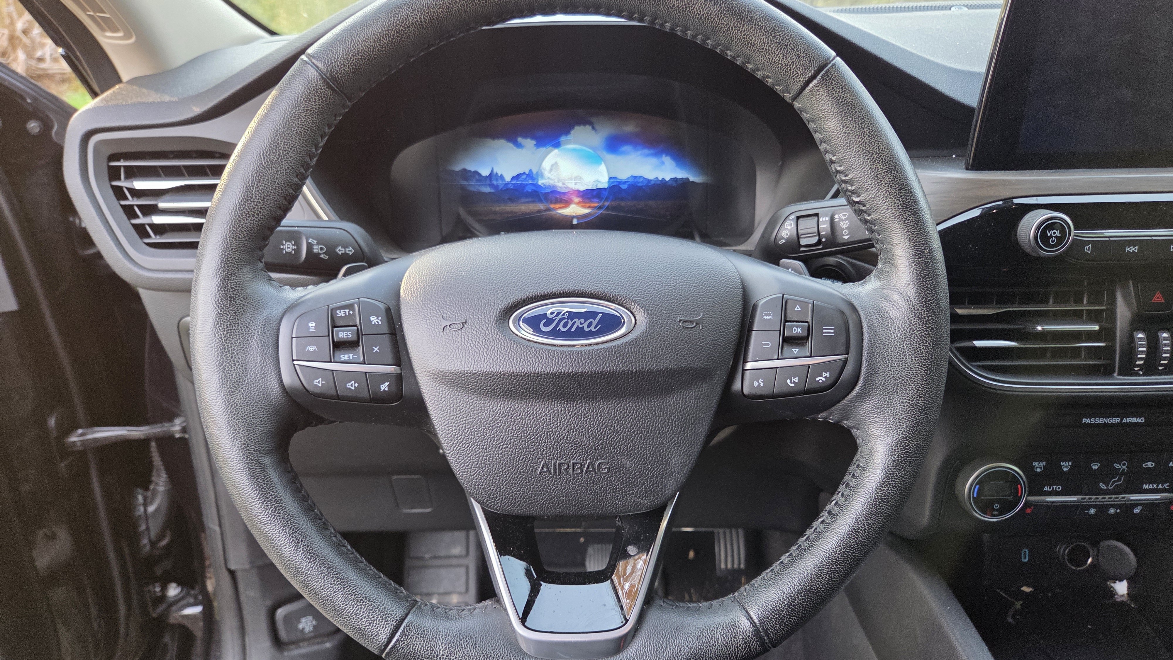 Used 2020 Ford Escape Titanium AWD/4WD image 6