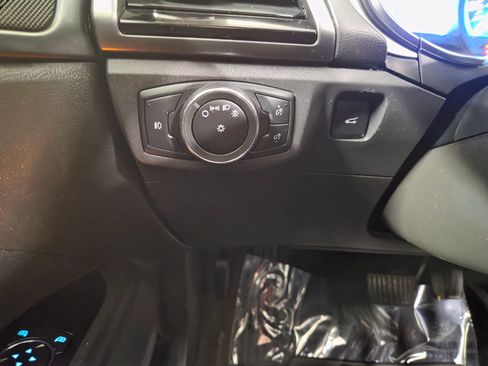 Used 2013 Ford Fusion SE FWD image 21