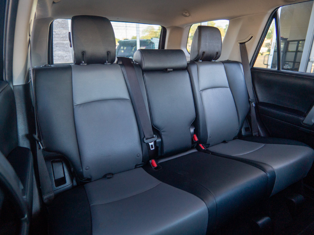 Used 2024 Toyota 4Runner SR5 Premium AWD/4WD image 33