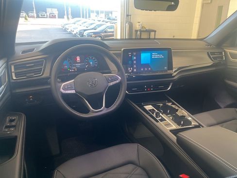 New 2026 Volkswagen Atlas Cross Sport SE AWD/4WD image 14