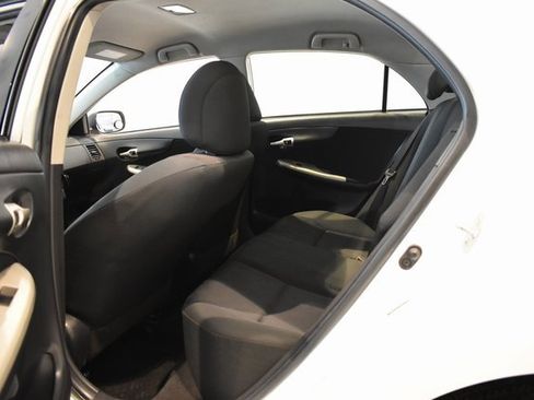 Used 2010 Toyota Corolla S image 20