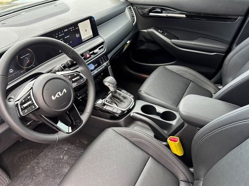 New 2026 Kia Seltos EX FWD image 10