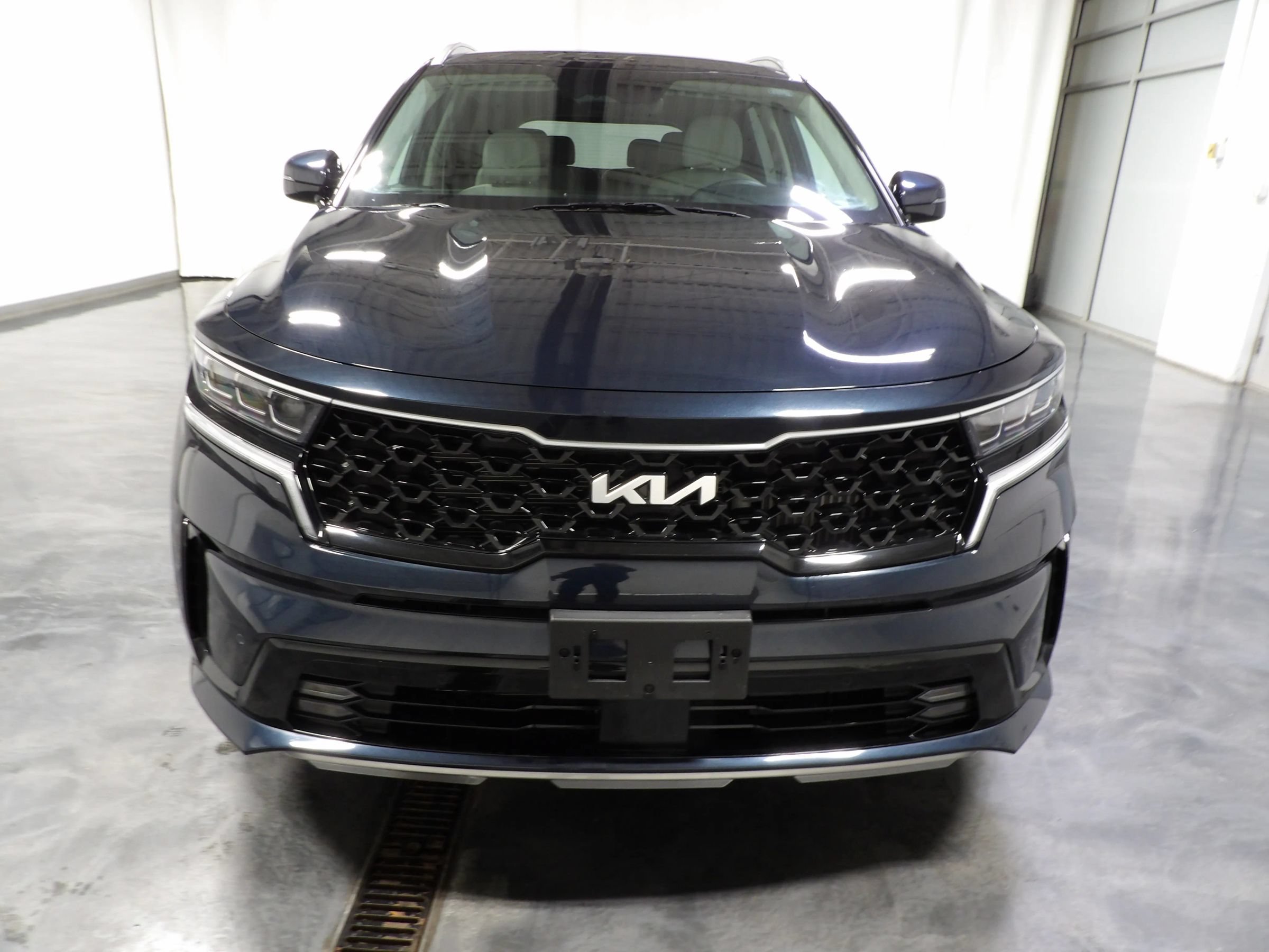 Used 2022 Kia Sorento SX AWD/4WD image 3