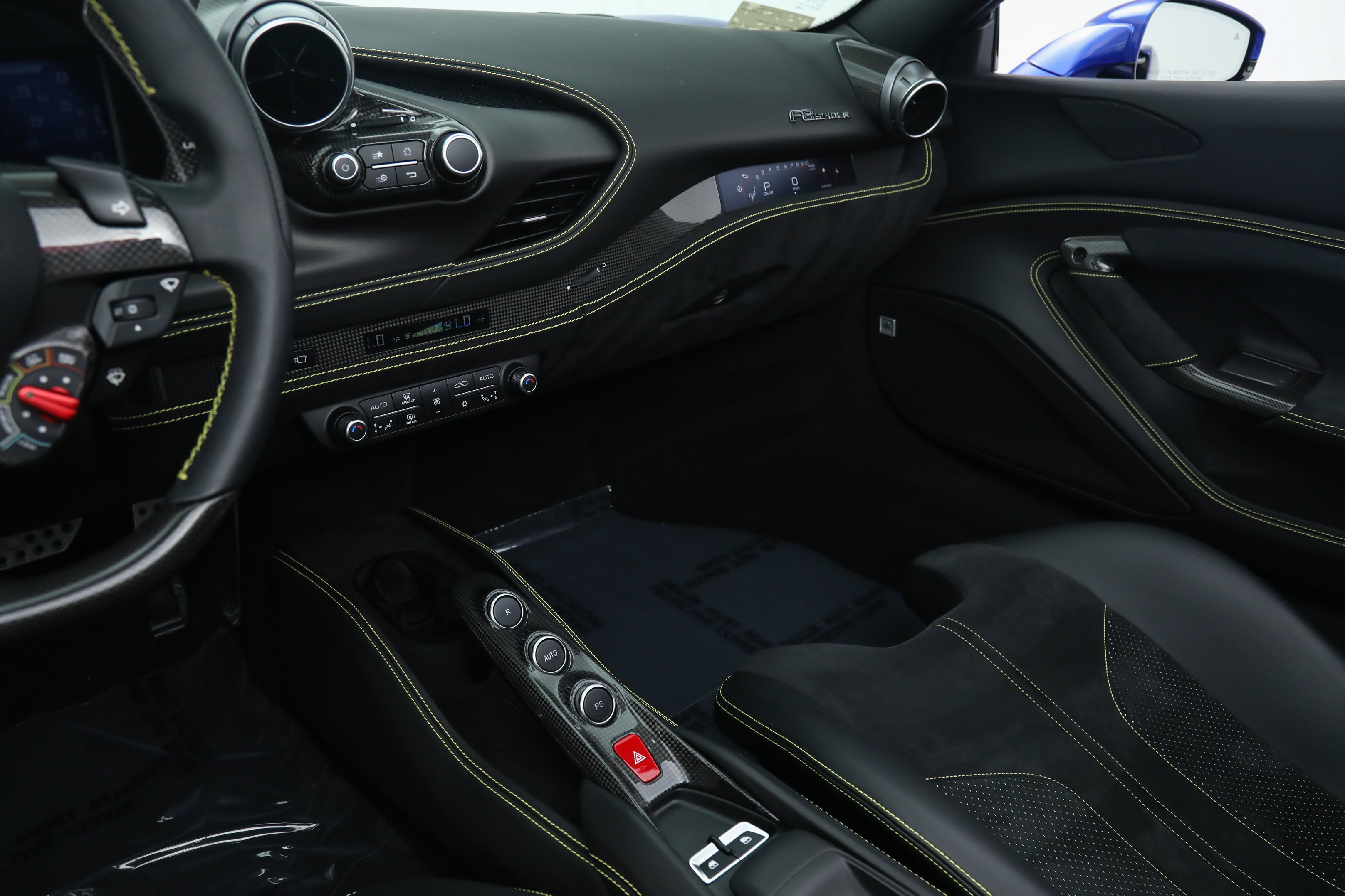 Certified 2022 Ferrari F8 Tributo RWD image 33