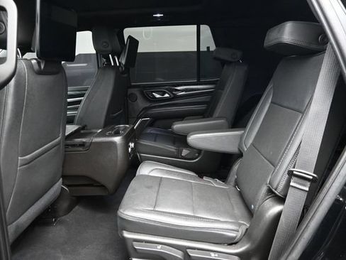 Used 2021 GMC Yukon Denali w/ Denali Ultimate Package AWD/4WD image 11
