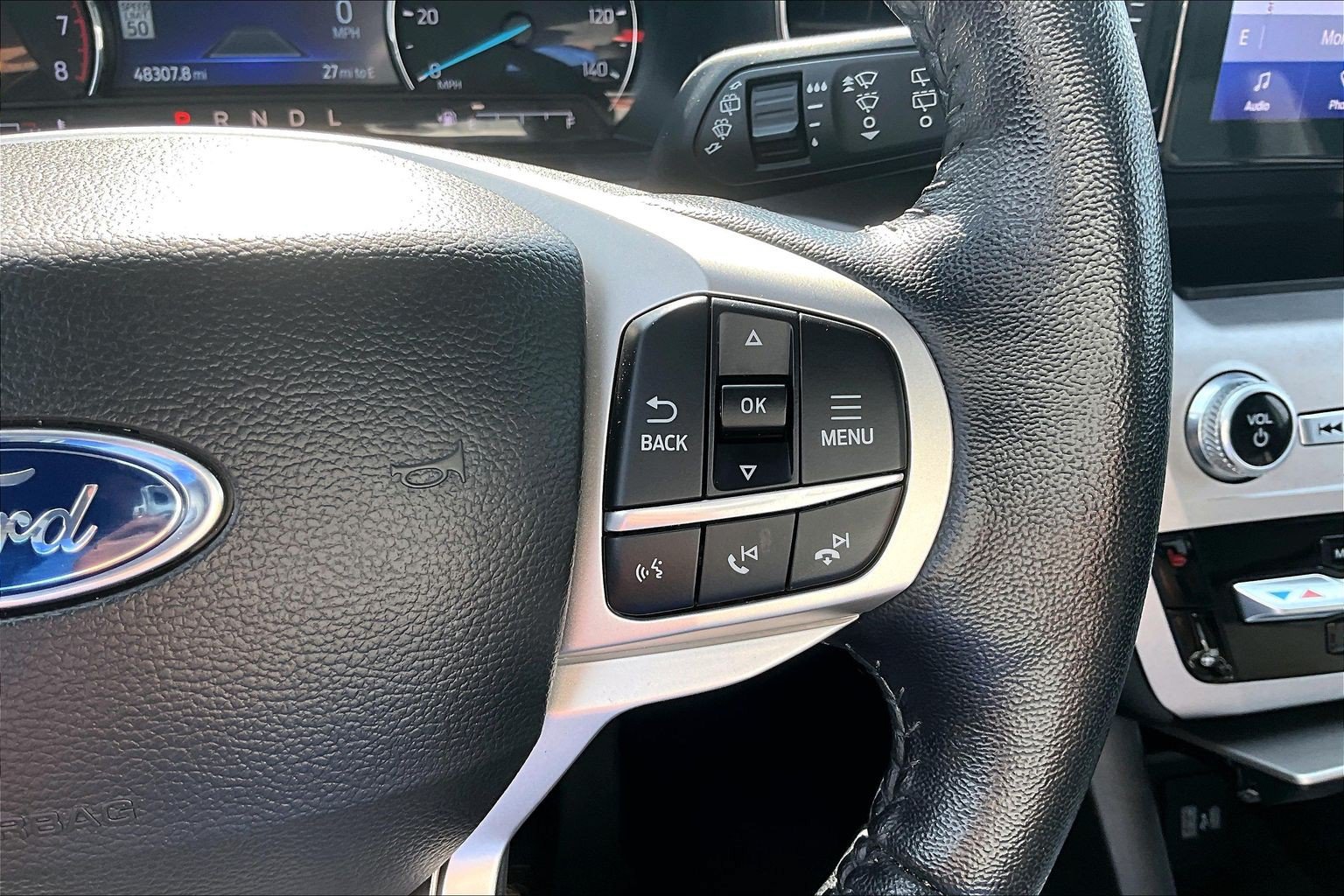 Used 2022 Ford Explorer XLT AWD/4WD image 24