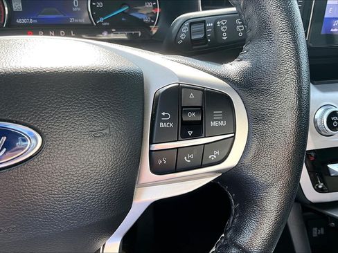 Used 2022 Ford Explorer XLT AWD/4WD image 24