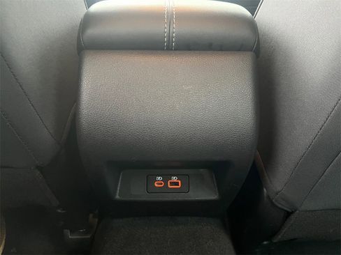 Used 2024 Nissan Altima 2.5 SV image 18