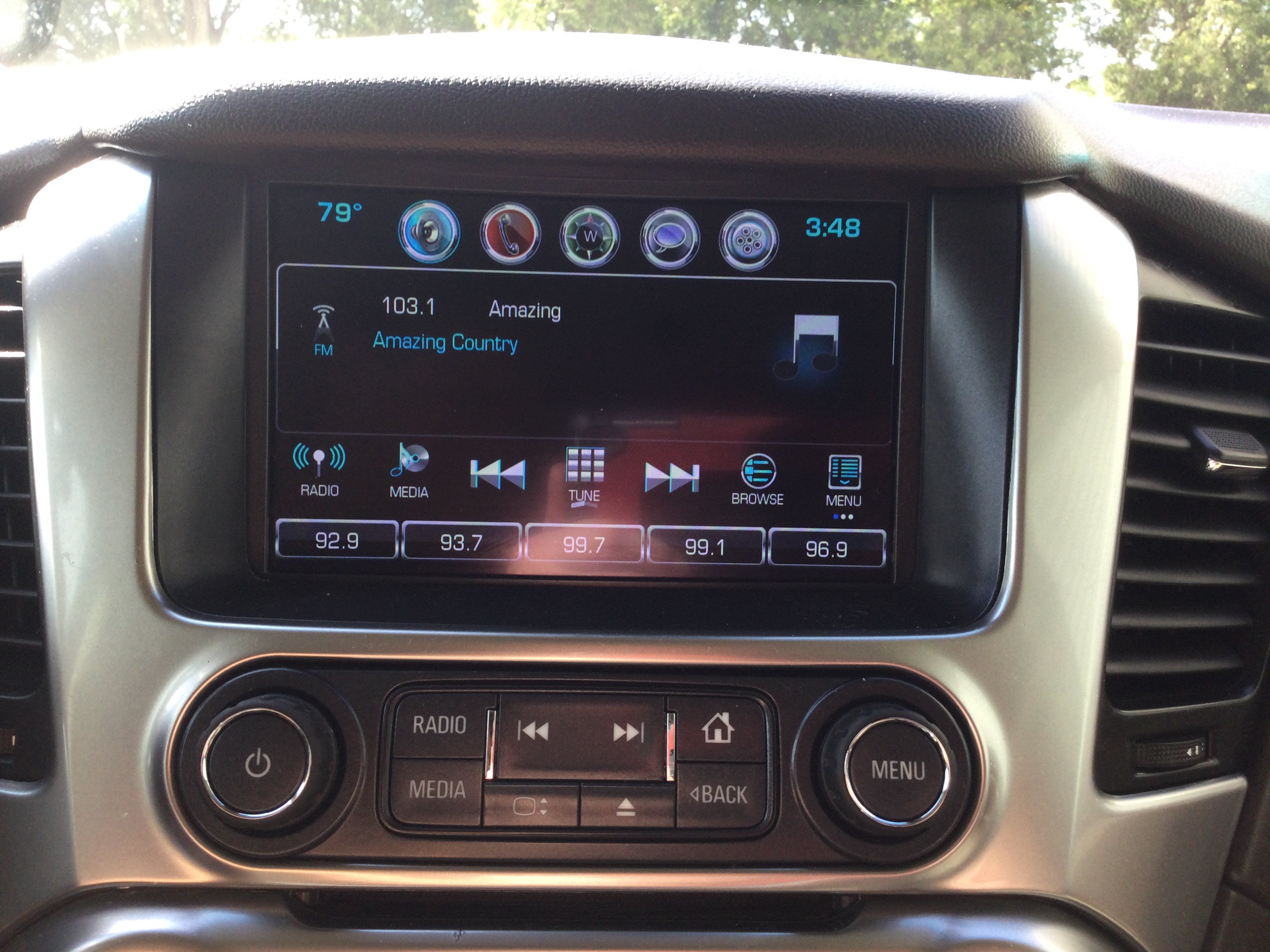 Used 2017 Chevrolet Suburban LT AWD/4WD image 16