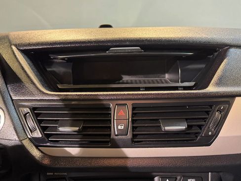 Used 2015 BMW X1 sDrive28i RWD image 14