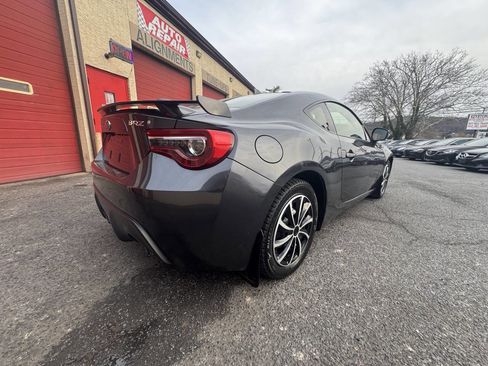 Used 2017 Subaru BRZ Limited w/ Popular Package #3 image 6