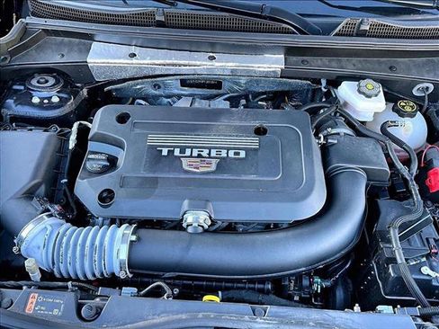 Used 2023 Cadillac XT4 Premium Luxury w/ Enhanced Visibility Package image 11