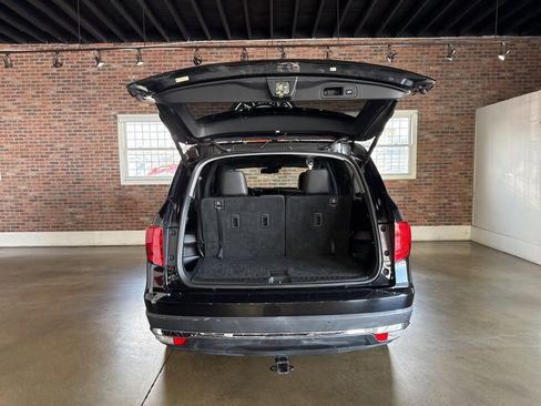 Used 2016 Honda Pilot Touring image 39