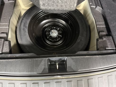 Used 2017 Subaru Outback 2.5i Premium image 9