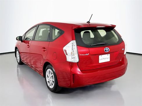 Used 2013 Toyota Prius V Five image 3