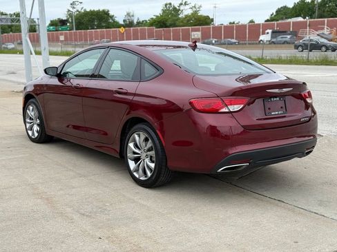 Used 2016 Chrysler 200 S w/ Navigation & Sound Group I FWD image 8
