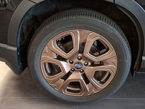 Certified 2025 Subaru Ascent Bronze Edition AWD/4WD image 7