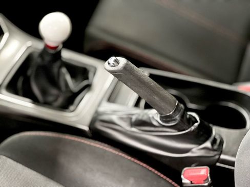 Used 2013 Subaru Impreza WRX Hatchback image 32