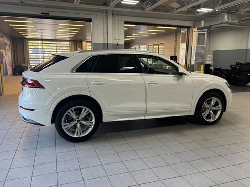 Certified 2023 Audi Q8 Premium w/ Convenience Package AWD/4WD image 4