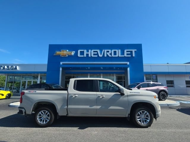 Used 2026 Chevrolet Silverado 1500 RST AWD/4WD image 2