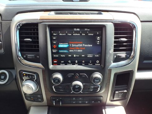 Used 2018 RAM 1500 Laramie w/ Convenience Group AWD/4WD image 15