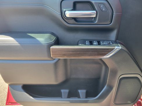 Used 2019 Chevrolet Silverado 1500 RST AWD/4WD image 21