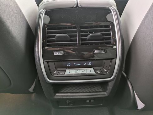 New 2026 BMW X5 xDrive40i w/ M Sport Package AWD/4WD image 32