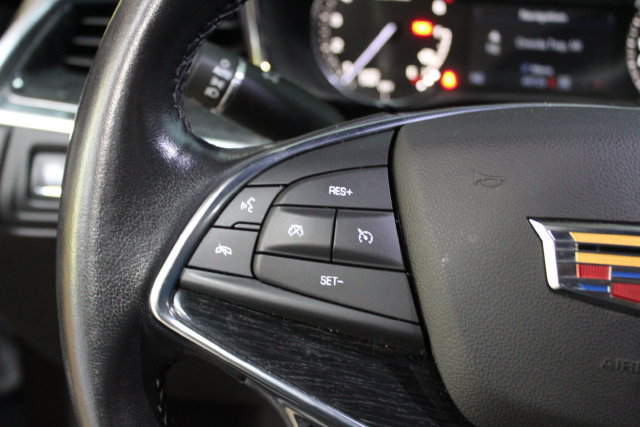 Used 2020 Cadillac XT5 Premium Luxury AWD/4WD image 16
