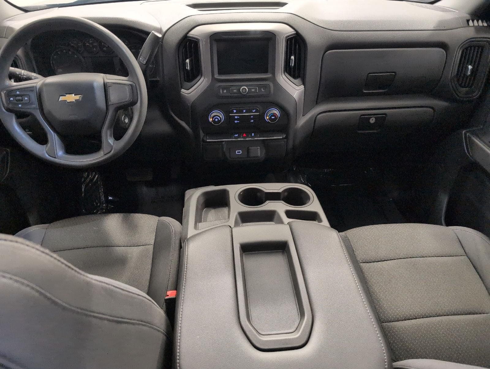 Used 2019 Chevrolet Silverado 1500 Custom w/ Custom Value Package AWD/4WD image 6