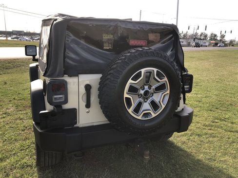 Used 2011 Jeep Wrangler Sport image 10