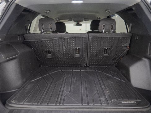 Used 2018 Chevrolet Equinox LT w/ Redline Edition image 16