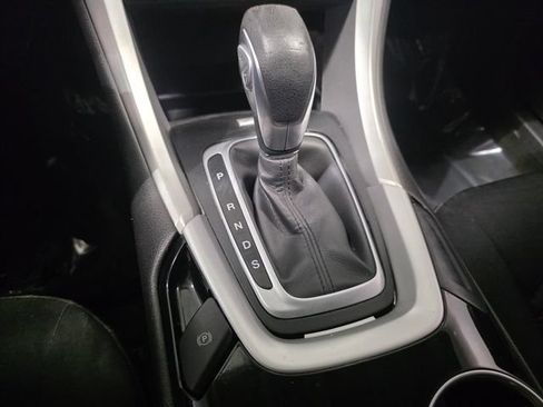 Used 2016 Ford Fusion SE FWD image 22
