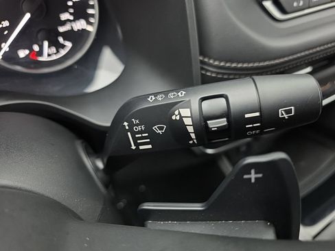 Used 2024 Nissan Rogue SV AWD/4WD image 22