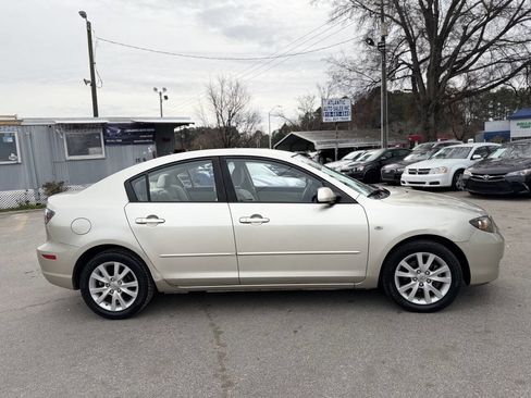 Used 2007 MAZDA MAZDA3 i Touring image 4