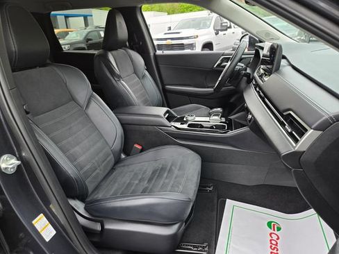 Used 2025 Mitsubishi Outlander SE AWD/4WD image 25