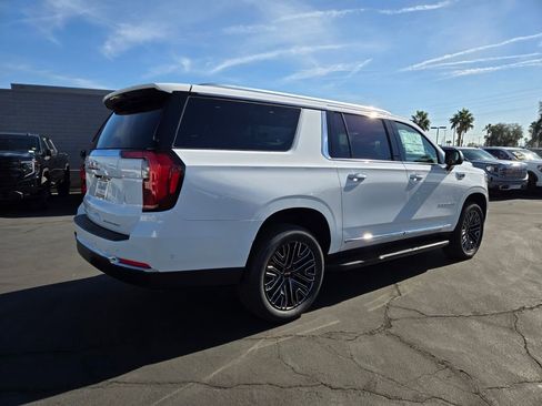 New 2026 GMC Yukon XL Elevation image 4