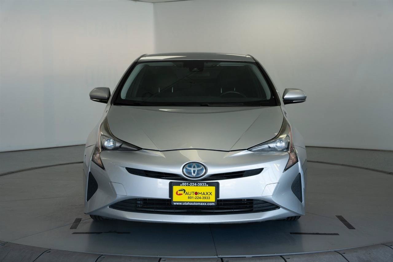 Used 2017 Toyota Prius Three w/ Carpet Mat Package FWD image 2